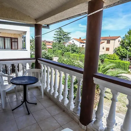 Appartamento With A Parking Space - 7655 Medolino