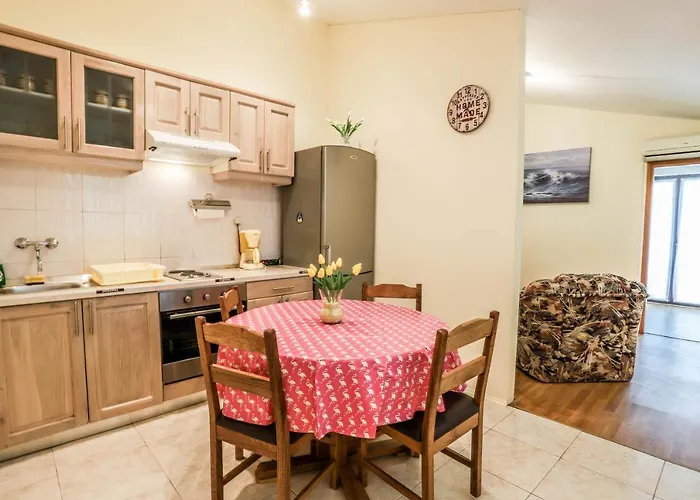 Appartement With A Parking Space - 7655