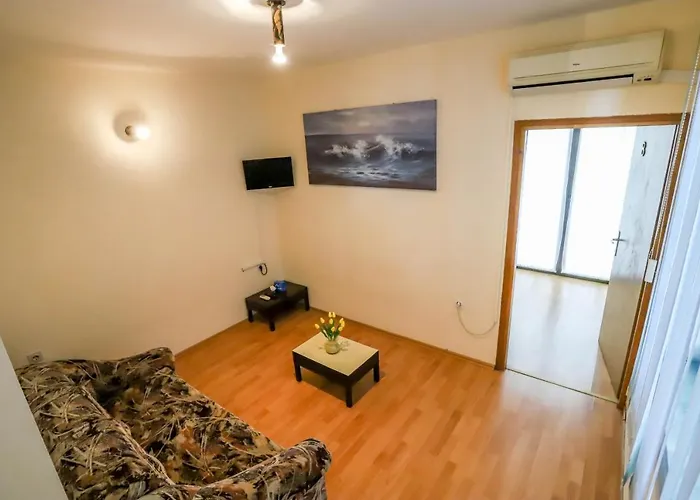 With A Parking Space - 7655 Appartement