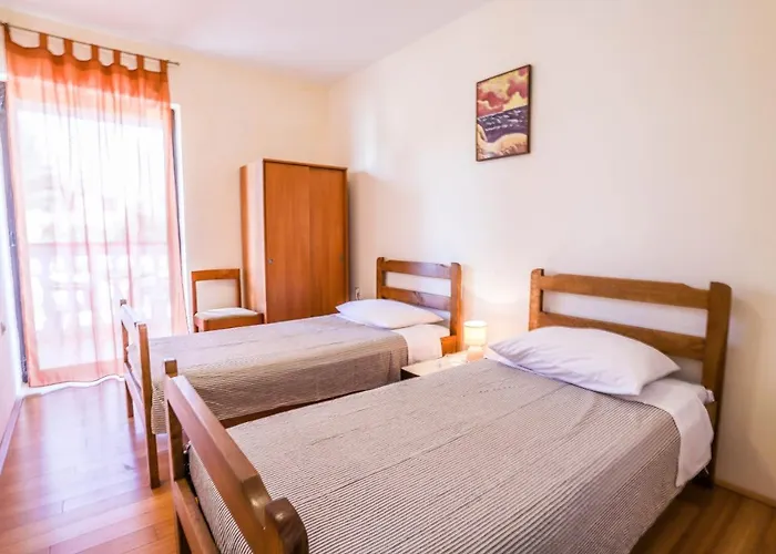 Appartement With A Parking Space - 7655