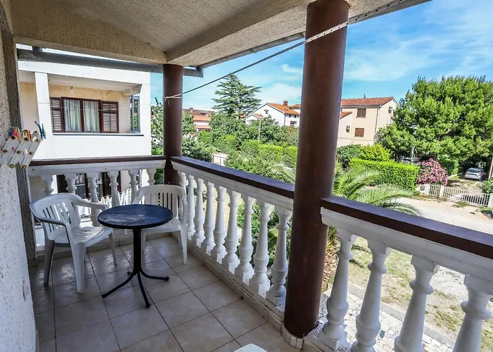 Apartamento With A Parking Space - 7655 Medulin