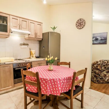 Appartement With A Parking Space - 7655