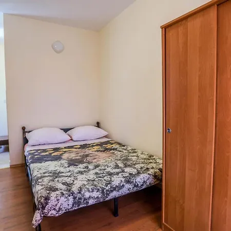 Appartement With A Parking Space - 7655 *