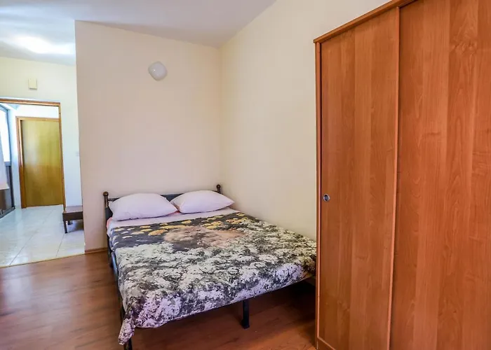 아파트 With A Parking Space - 7655 *